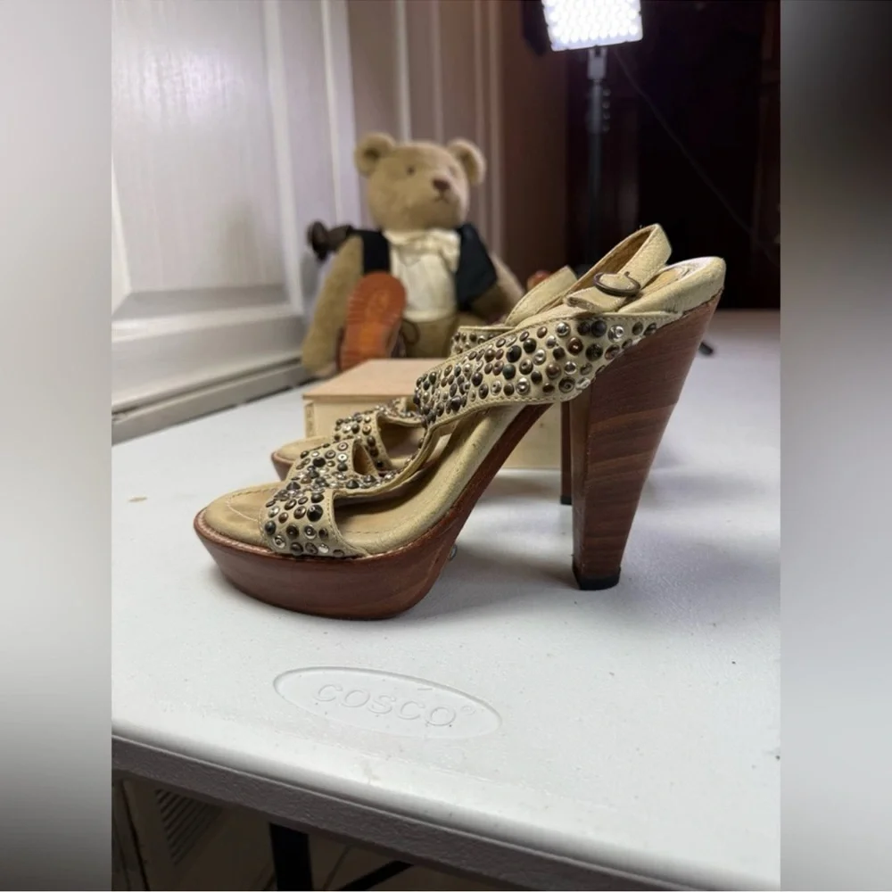 FRYE SUEDE Studded Gold Platform Heels - Picture 3 of 11